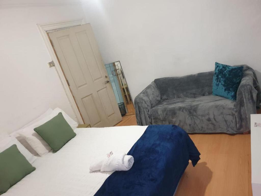 Guest House Balham, South London Spacious, Lambert, 6 Rooms Available 部屋 写真