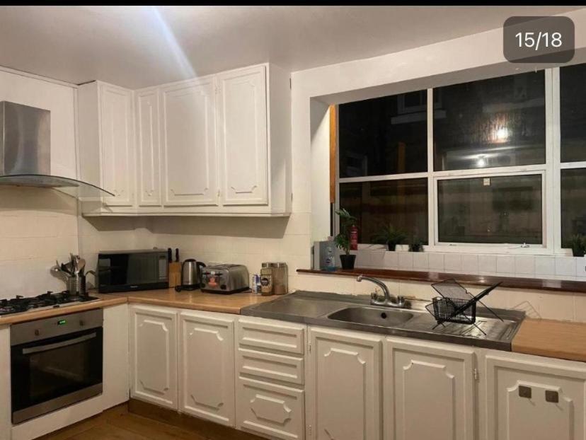 Guest House Balham, South London Spacious, Lambert, 6 Rooms Available エクステリア 写真