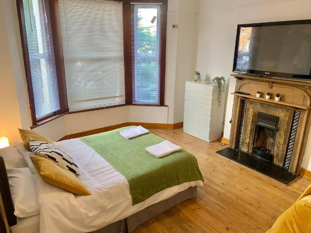 Guest House Balham, South London Spacious, Lambert, 6 Rooms Available 部屋 写真