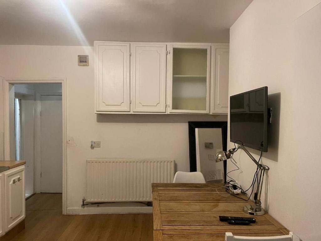 Guest House Balham, South London Spacious, Lambert, 6 Rooms Available エクステリア 写真
