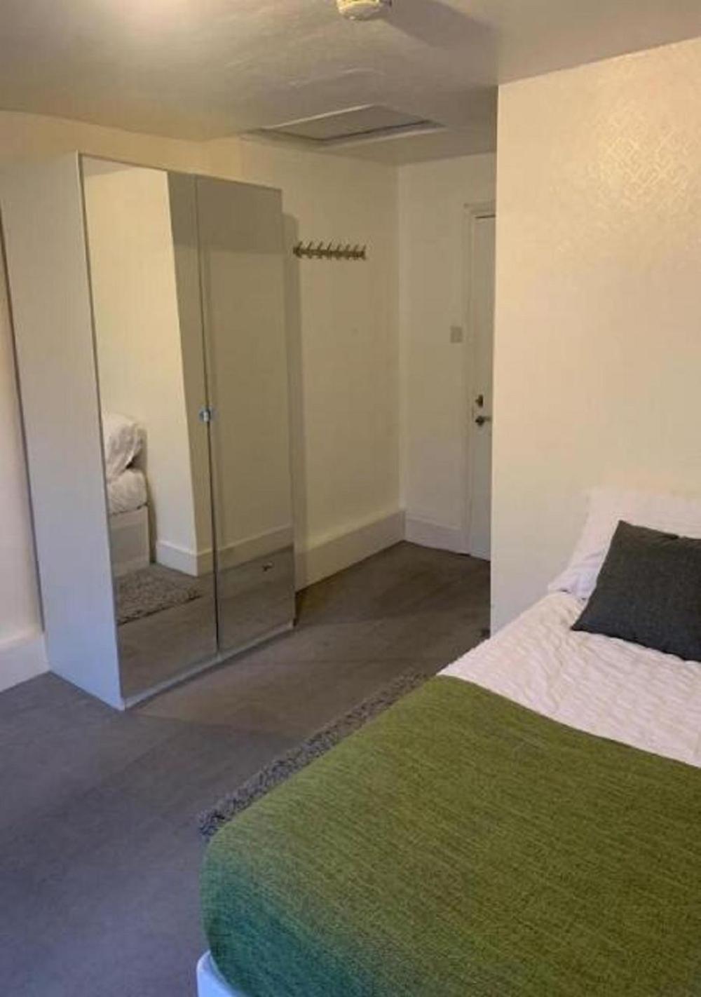 Guest House Balham, South London Spacious, Lambert, 6 Rooms Available 部屋 写真